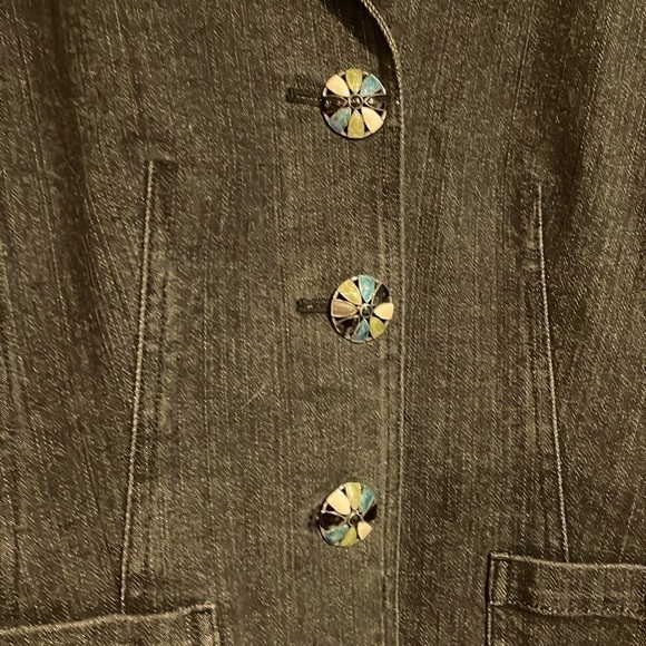 Jones, New York country black denim Jean jacket with art deco buttons size 6 - Picture 3 of 7